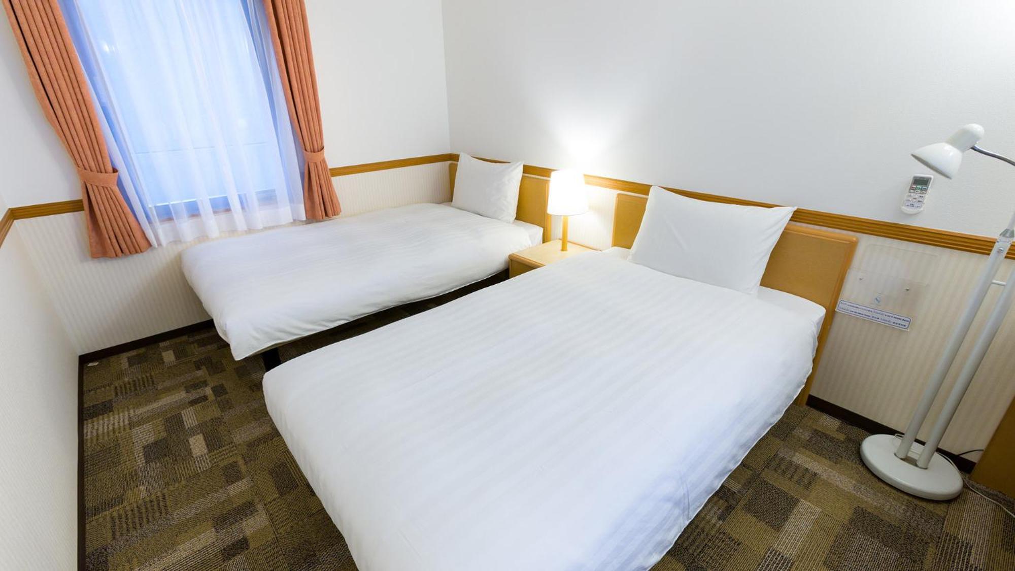 Toyoko Inn Kagoshima Temmonkan No 2 Room photo