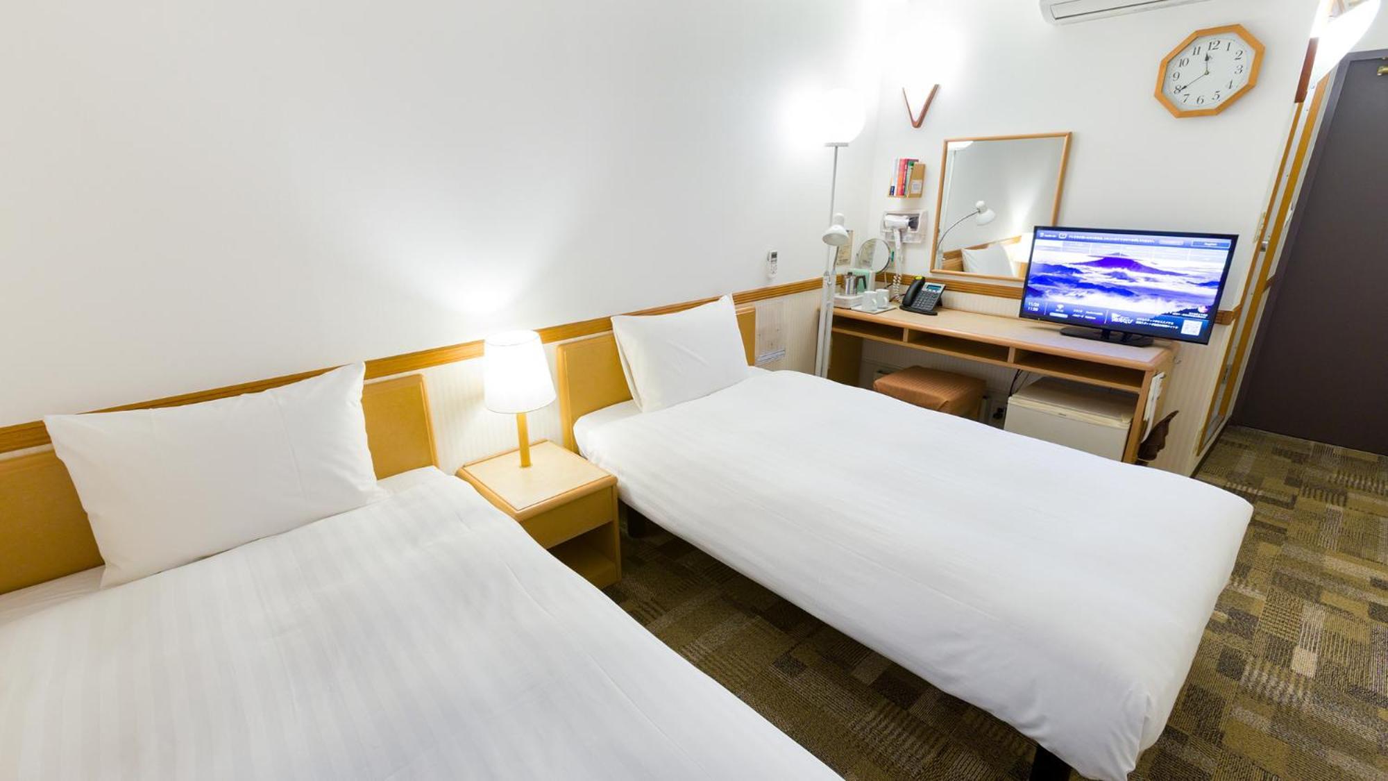Toyoko Inn Kagoshima Temmonkan No 2 Room photo